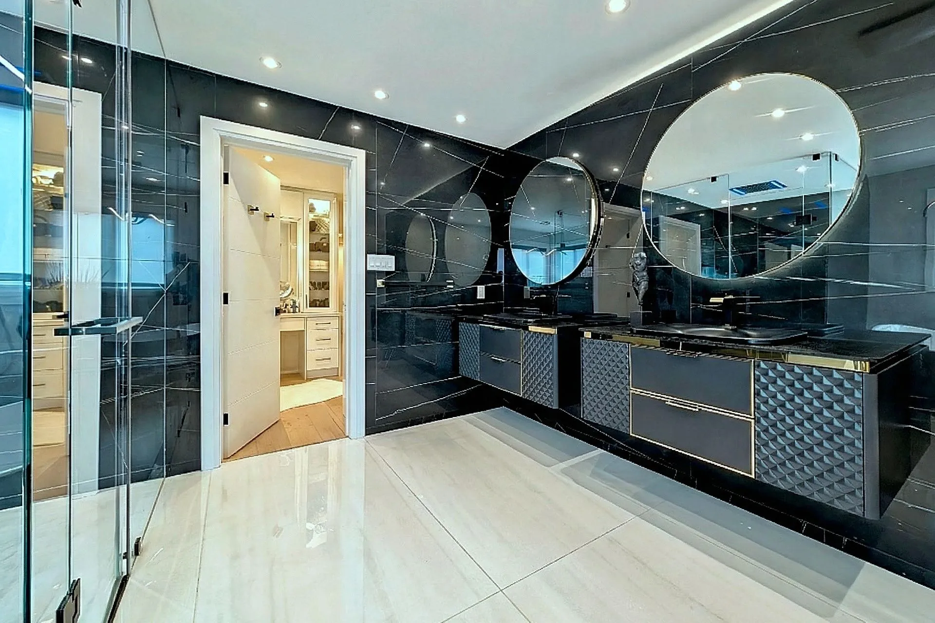 Real Estate Property Detail